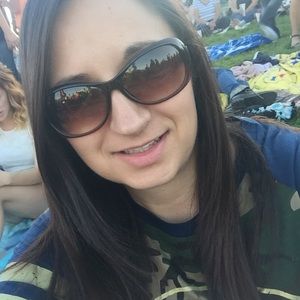 Meet your Posher, Amy