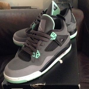 Air Jordan 4 Retro (GS)