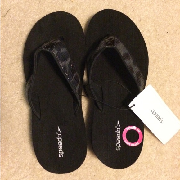 Speedo flip flops