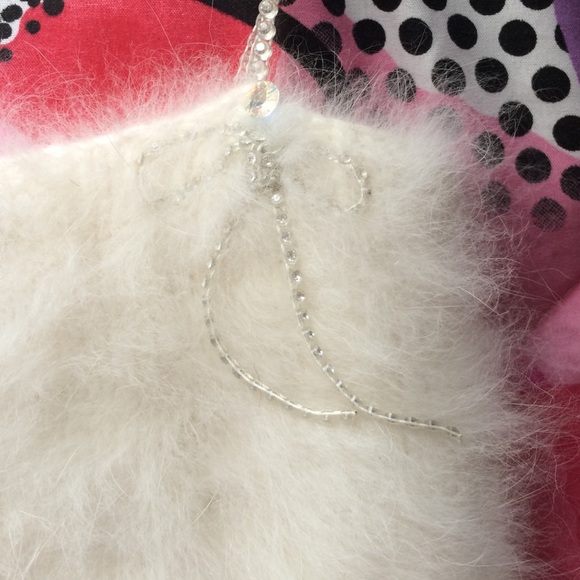 VINTAGE FLUFFY TOP - Picture 2 of 3