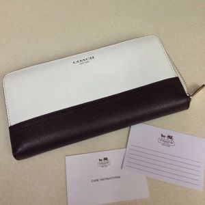 COACH Brown & White Leather Accordion Zip Wallet