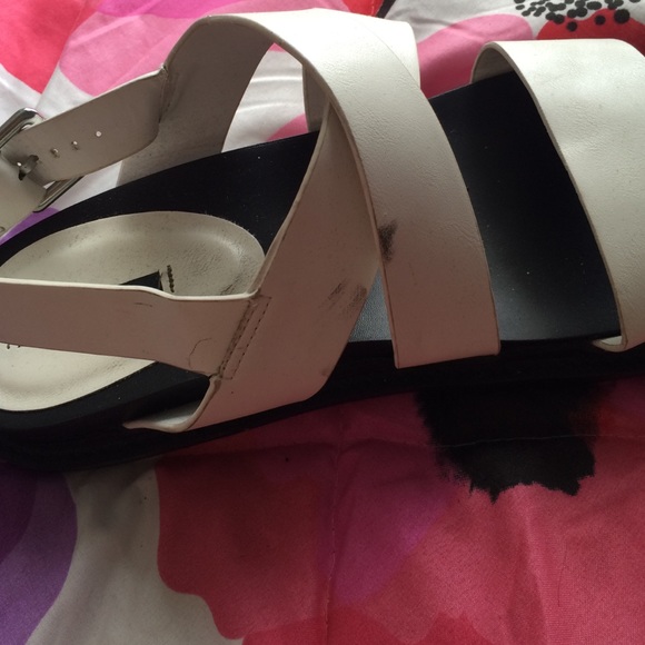 SANDALS - Picture 2 of 2