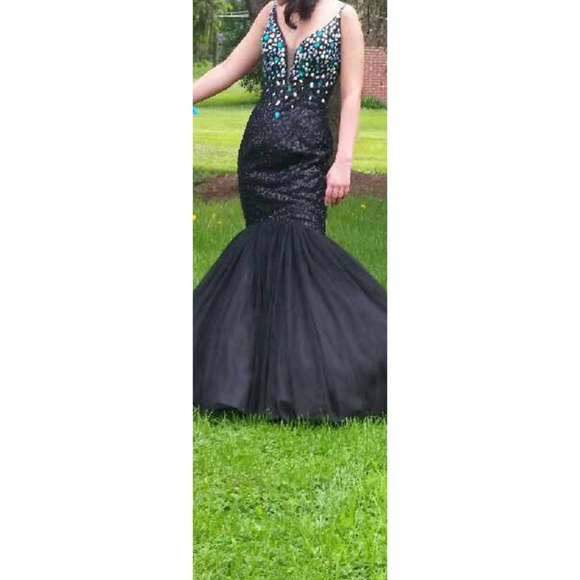 Mac Duggal mermaid dress - Picture 2 of 4