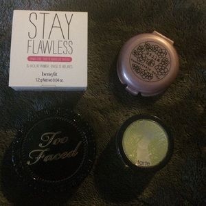 4 minis to complete your look!