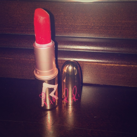 Limited edition RIRI WOO