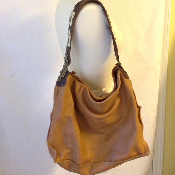 Tylie Malibu Hobo Tan Leather handbag
