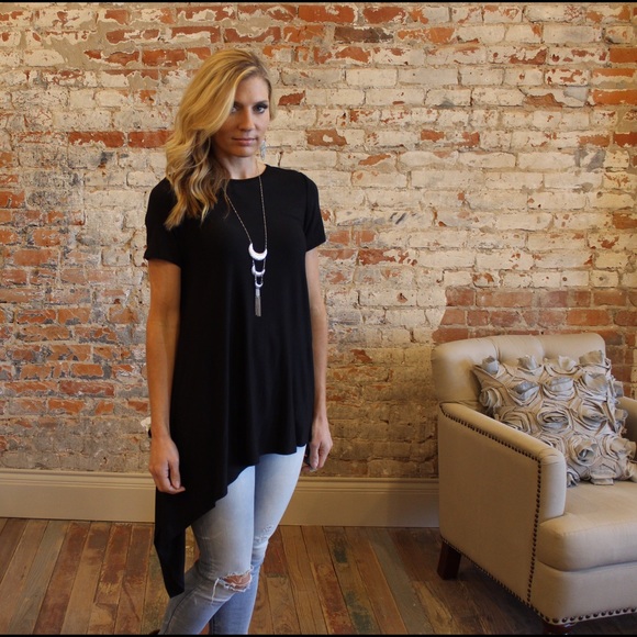 Black asymmetrical tunic - Picture 2 of 3