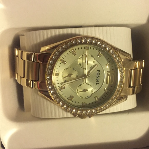 Brand new never worn fossil watch