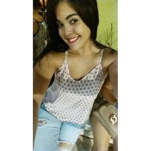 Meet your Posher, Paola