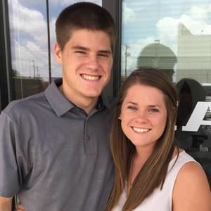 Meet your Posher, Lauren