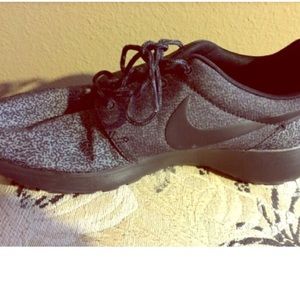 Nike Roshes