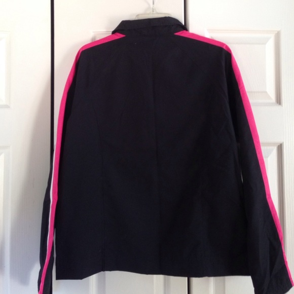 Nike jacket. - Picture 3 of 4
