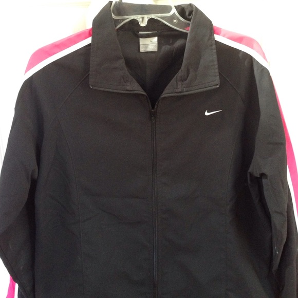 Nike jacket. - Picture 4 of 4
