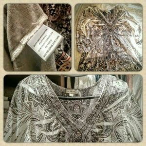 Beautiful One World XL Tunic w Bling