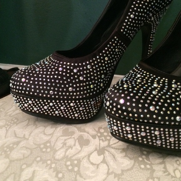 Bling! Heels - Picture 3 of 4
