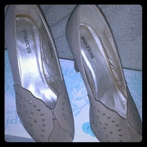 Sold Nude laser cut pump