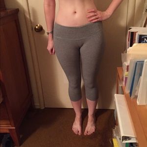 Lululemon cotton Wunder Under crop