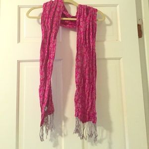 Glittery pink scarf