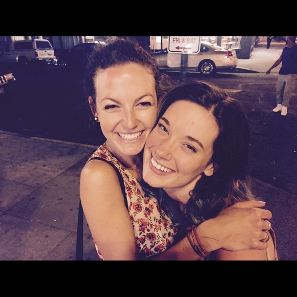 Meet your Posher, Ava