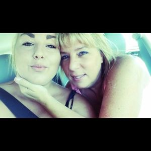 Meet your Posher, Dana