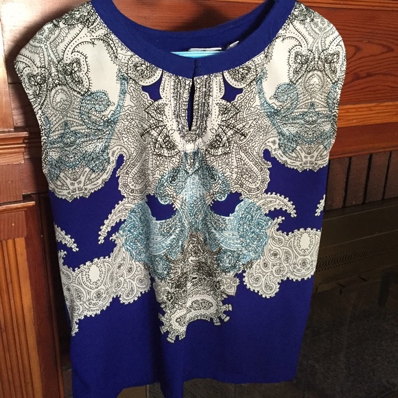 Blue detail top