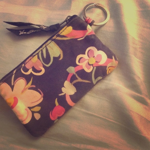 Vera Bradley small wallet! - Picture 1 of 3
