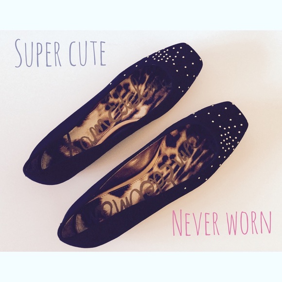 NWOT Sam Edelman Black and Gold Flats