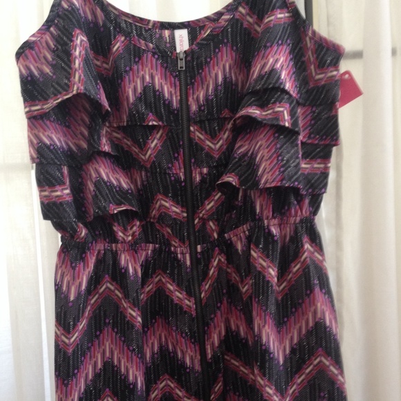 Xhilaration juniors dress size medium