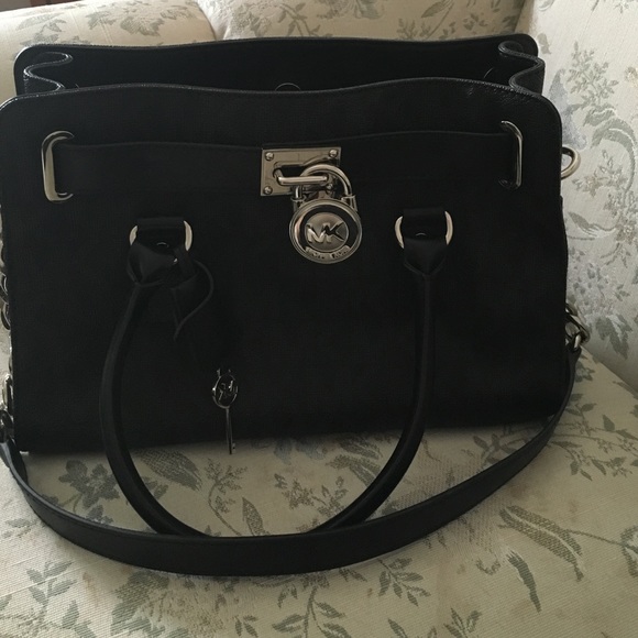 auth. Michael Kors Hamilton bag