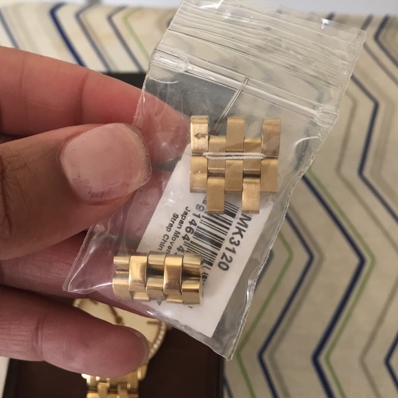 Michael Kors Gold Watch main image 4