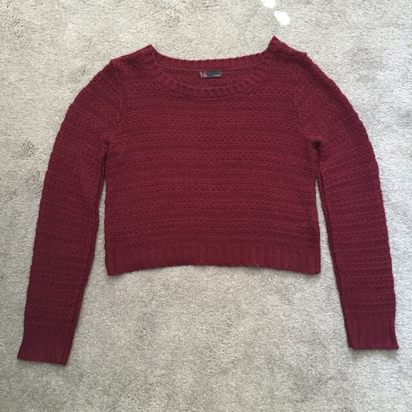 Cropped Maroon Sweater!