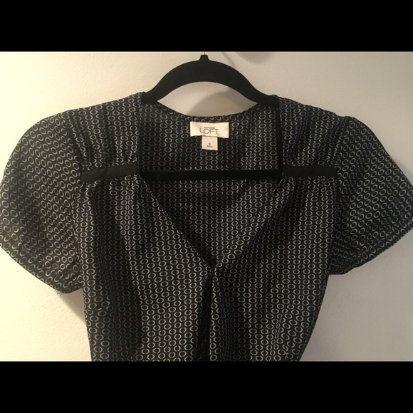 Ann Taylor Loft Dress Shirt Sz.0 - Picture 2 of 2