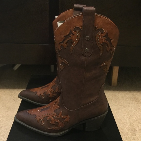 Walk On By Brown and Cognac Western Cowboy Boots