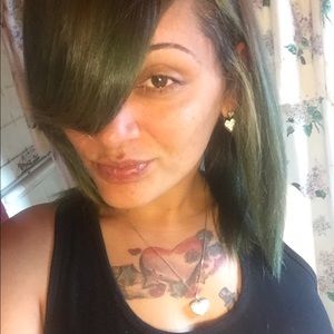 Meet your Posher, Raven