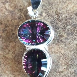 Sterling silver pendant with mystic topaz stone