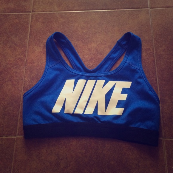 NIKE SPORTS BRA