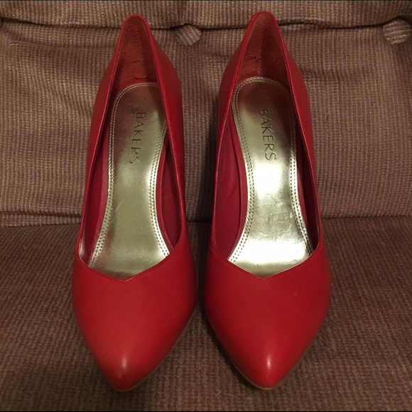 Bakers Red/Deep Coral Pumps