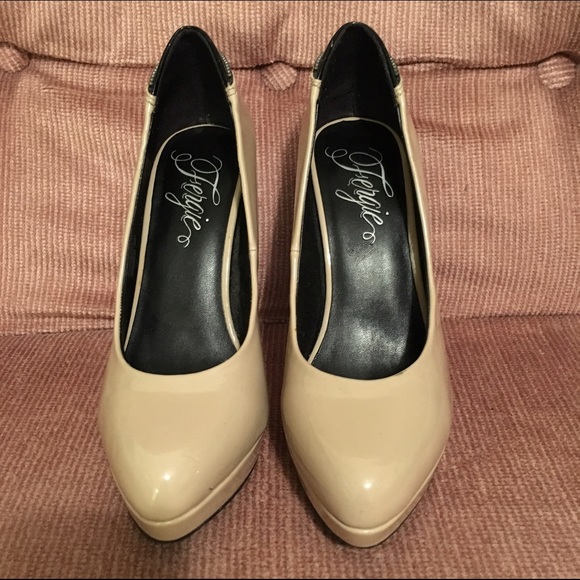 Fergie Brand Nude Pumps