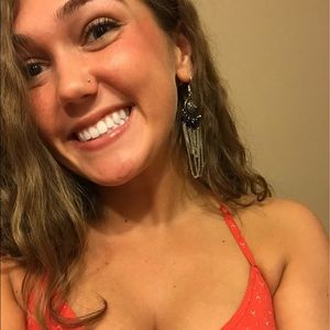 Meet your Posher, Daniella