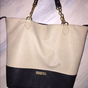 Hand bag