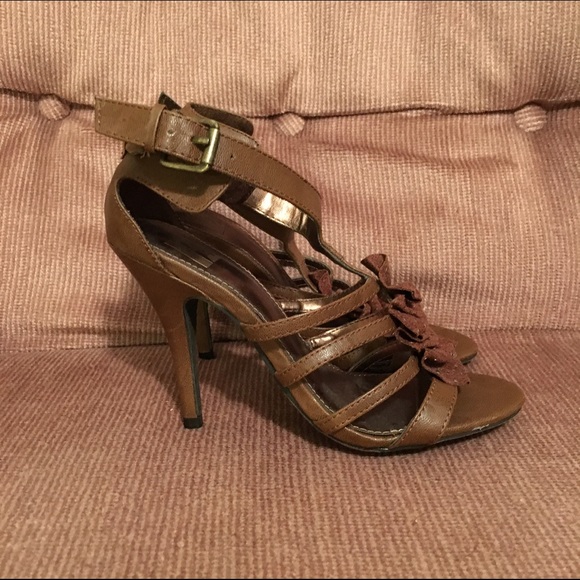 Charlotte Russe Heeled Sandals - Picture 2 of 3