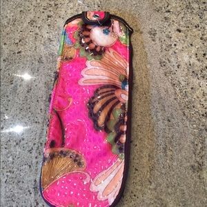 NWOT- B.jaxx Hair straightener bag!