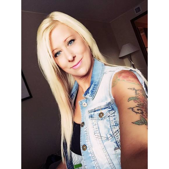 Meet your Posher, Debbie