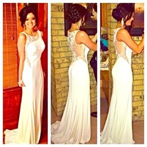Prom/wedding dress