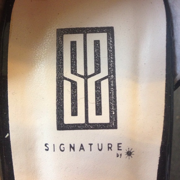 Black heels - Picture 4 of 4