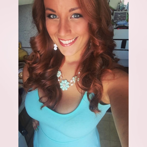 Meet your Posher, Kelly - Picture 1 of 1