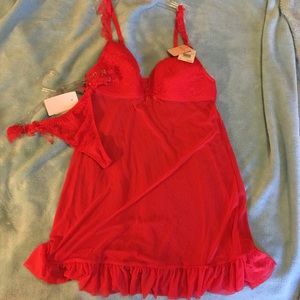 NWT Gorgeous red baby doll w/ matching thong Sz XL