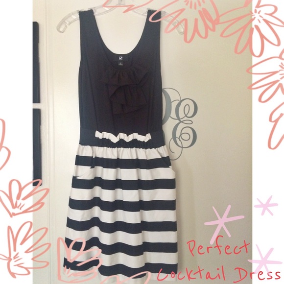 Adorable Black & White Striped Cocktail Dress ✨🎀