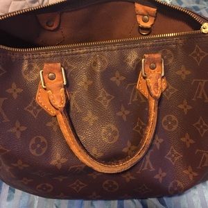 Louis Vuitton Speedy 30