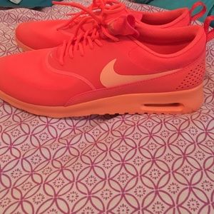Nike Air Max Thea Size 10